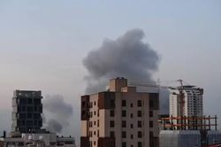 Mỹ không kích Iran, Tehran cảnh báo đáp trả tức thì