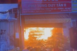 Điều tra vụ nghi phóng hỏa làm 2 người bị thương