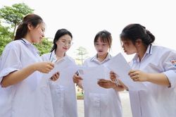 Điểm sàn ngành sư phạm, sức khỏe, pháp luật năm 2026