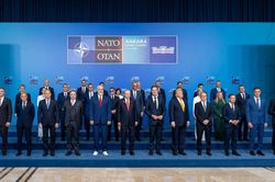 Hội nghị thượng đỉnh NATO: 'Lấy hơi' trước một chặng đường d&agrave;i