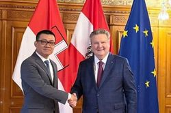 Thủ đ&ocirc; Vienna (&Aacute;o) sẵn s&agrave;ng chia sẻ kinh nghiệm đ&ocirc; thị th&ocirc;ng minh, hỗ trợ cộng đồng người Việt