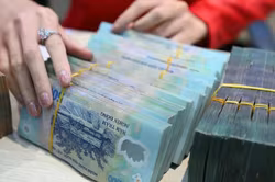 Sau tăng lương 8%, Bộ Nội vụ chuẩn bị cho lộ trình cải cách tiền lương mới