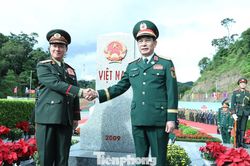 Đại tướng Phan Văn Giang dẫn đầu đo&agrave;n Việt Nam sang L&agrave;o dự Giao lưu hữu nghị Quốc ph&ograve;ng bi&ecirc;n giới lần thứ III