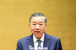 Kiểm tra, gi&aacute;m s&aacute;t, xử l&yacute; những biểu hiện h&igrave;nh thức, chậm trễ trong thực hiện Nghị quyết 57