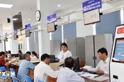 Tiếp tục tinh gọn tổ chức bộ máy bên trong các bộ, ngành, địa phương