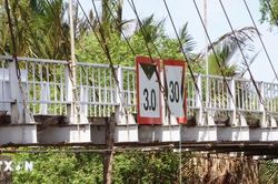 Sớm khắc phục cầu treo Vàm Lẽo nơi giáp ranh Cà Mau và Cần Thơ