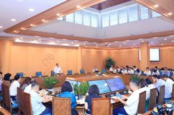 Chủ tịch Hà Nội đặt hàng chuyên gia xây dựng mô hình tăng trưởng 2 con số