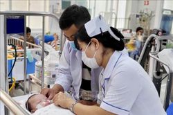 Mức sinh thấp kéo dài, TP Hồ Chí Minh tìm cách giữ 'dân số vàng'