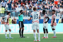World Cup 2026: Sự thật &iacute;t ai ngờ về thể lực của c&aacute;c trọng t&agrave;i