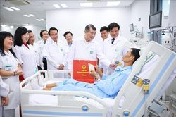 Thủ tướng Lê Minh Hưng thăm Bệnh viện Bạch Mai cơ sở Ninh Bình
