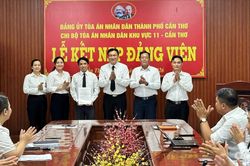 Chi bộ TAND khu vực 11 - Cần Thơ tổ chức Lễ kết nạp đảng vi&ecirc;n