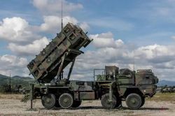Mỹ sẽ cấp ph&eacute;p cho Ukraine sản xuất t&ecirc;n lửa đ&aacute;nh chặn Patriot