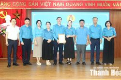 C&ocirc;ng đo&agrave;n phường Hạc Th&agrave;nh thực hiện tốt việc chăm lo, bảo vệ quyền, lợi &iacute;ch ch&iacute;nh đ&aacute;ng của đo&agrave;n vi&ecirc;n