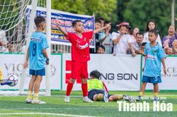 U10 phường Hạc Thành đăng quang ngôi vô địch trên sân nhà