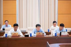 Đề xuất cơ chế đặc thù bảo vệ cán bộ dám nghĩ, dám làm vì lợi ích chung