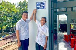 B&agrave;n giao 6 căn nh&agrave; đại đo&agrave;n kết tại x&atilde; An Bi&ecirc;n