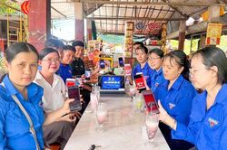 Ra mắt mô hình 'Góc cà phê tuổi trẻ' tại ấp Vĩnh Hòa