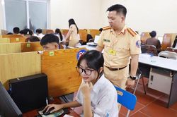 Bắc Ninh: Sát hạch giấy phép lái xe mô tô cho 700 học sinh vừa tốt nghiệp Trung học phổ thông