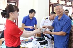 Bắc Ninh: Chi trả 22 tỷ đồng tiền thưởng cho 220 hộ dân bàn giao mặt bằng sân bay Gia Bình