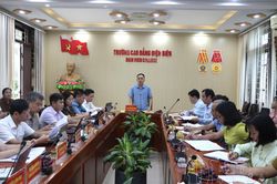 Phó Chủ tịch UBND tỉnh Nguyễn Văn Đoạt làm việc với Trường Cao đẳng Điện Biên