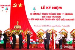 Lữ đoàn 171 Vùng 2 Hải quân đón nhận Huân chương Bảo vệ Tổ quốc hạng Nhất