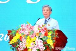 Thông qua 48 nghị quyết trên các lĩnh vực
