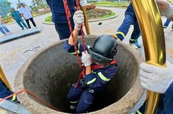 Gia Lai: Thực tập phương án cứu nạn người bị đuối nước dưới giếng sâu