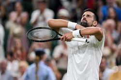Djokovic hạ Auger-Aliassime sau 5 giờ kịch chiến để vào bán kết Wimbledon 2026