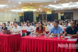 Tập huấn kiến thức về c&ocirc;ng t&aacute;c bảo vệ m&ocirc;i trường đối với kh&iacute; thải cho c&aacute;c doanh nghiệp