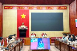 Tạo đột ph&aacute; trong ph&aacute;t triển văn h&oacute;a, thể thao v&agrave; du lịch