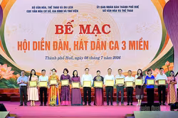 Tuyên Quang giành 4 huy chương tại Hội diễn đàn, hát dân ca 3 miền toàn quốc