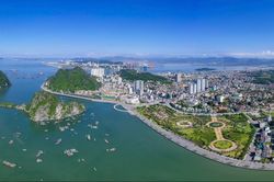Quảng Ninh bổ sung chỉ tiêu tăng trưởng giai đoạn 2026 - 2030, phấn đấu GRDP năm 2026 trên 13%