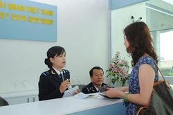 Hoàn thuế GTGT theo phương thức điện tử cho người mua hàng tại Việt Nam mang khi xuất cảnh