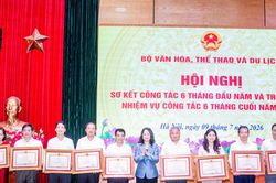 X&acirc;y dựng m&ocirc;i trường văn h&oacute;a l&agrave;nh mạnh, ph&aacute;t triển con người Việt Nam to&agrave;n diện
