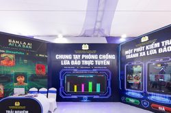 Kỷ niệm 80 năm Ng&agrave;y truyền thống lực lượng An ninh nh&acirc;n d&acirc;n: Triển l&atilde;m 'Bức tường An ninh mạng' lan tỏa kỹ năng an to&agrave;n số