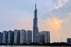 9 địa phương tăng trưởng hai con số vẫn chưa đủ: Áp lực đặt lên các đầu tàu kinh tế