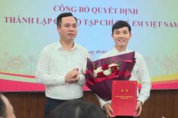 Đảng ủy Doanh nghiệp phường Láng trao quyết định thành lập Chi bộ Tạp chí Trẻ em Việt Nam
