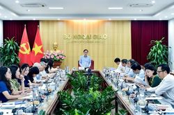 Chuyển h&oacute;a c&aacute;c cam kết, thỏa thuận quốc tế th&agrave;nh nguồn lực ph&aacute;t triển đất nước