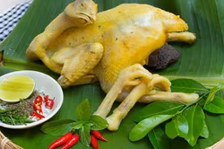 Cách luộc gà đông lạnh ngon ngọt, chắc thịt như gà tươi