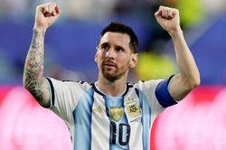 Tuyển thủ Thụy Sỹ: Đấu với Messi xong có thể giải nghệ luôn
