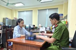 Bắt giữ cô gái bán thực phẩm tăng cường sinh lý nam giới giả