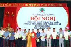 Phúc Sơn kiện toàn chi hội Cựu chiến binh, Người cao tuổi ở thôn