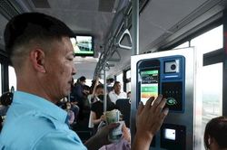 Transerco giữ vững vai trò chủ lực VTHKCC bằng xe buýt gắn với chuyển đổi xanh