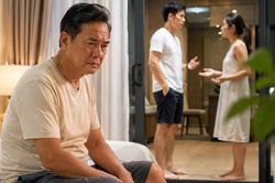Nghe lỏm được con dâu nói một câu, cha già hủy ngay ý định cắm sổ đỏ vay tiền giúp con mua nhà