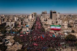 Iran khẳng định lễ tang cố L&atilde;nh tụ Tối cao Khamenei lớn nhất lịch sử