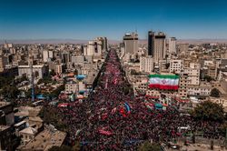 Iran khẳng định lễ tang cố Lãnh tụ Tối cao Khamenei lớn nhất lịch sử