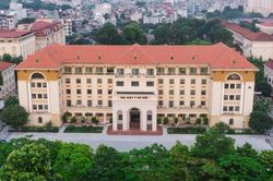 Trường Đại học Y Hà Nội lấy điểm sàn lên tới 24