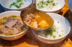 Quảng bá món ăn 'biểu tượng' xứ Huế qua các hoạt động văn hóa du lịch đặc sắc