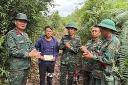 Tuy&ecirc;n Quang: Kịp thời xử l&yacute; an to&agrave;n quả đạn nguy hiểm nhờ tin b&aacute;o của người d&acirc;n