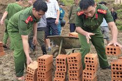 Khẩn trương triển khai hỗ trợ xóa nhà tạm, nhà dột nát cho con đẻ của người hoạt động kháng chiến bị nhiễm chất độc hóa học